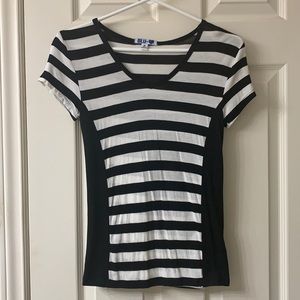🌷3 for$25🌷Blu-Heart, US M, Black & White Stripe Short Sleeved Tee Shirt